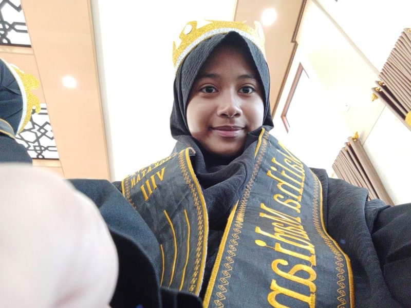 Izza — Calon Hafizah